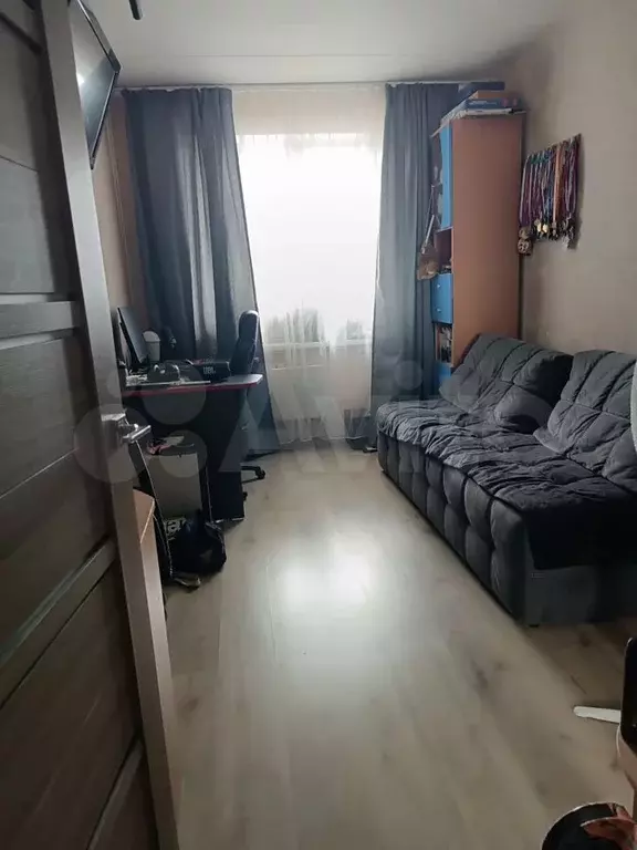Комната 9,8 м в 3-к., 2/5 эт. - Фото 0