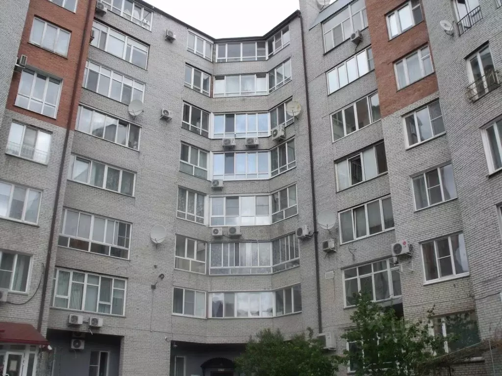 2-к кв. Омская область, Омск ул. Маршала Жукова, 76 (94.6 м) - Фото 1