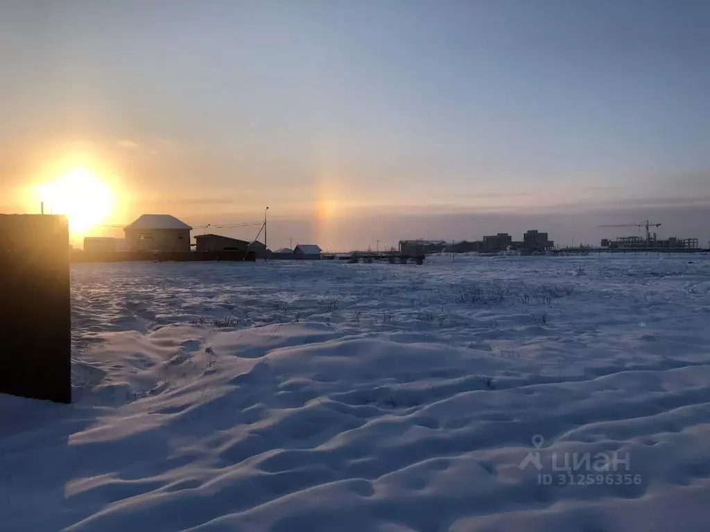 Участок в Саха (Якутия), Жатай городской округ, Жатай рп ул. Имени ... - Фото 1