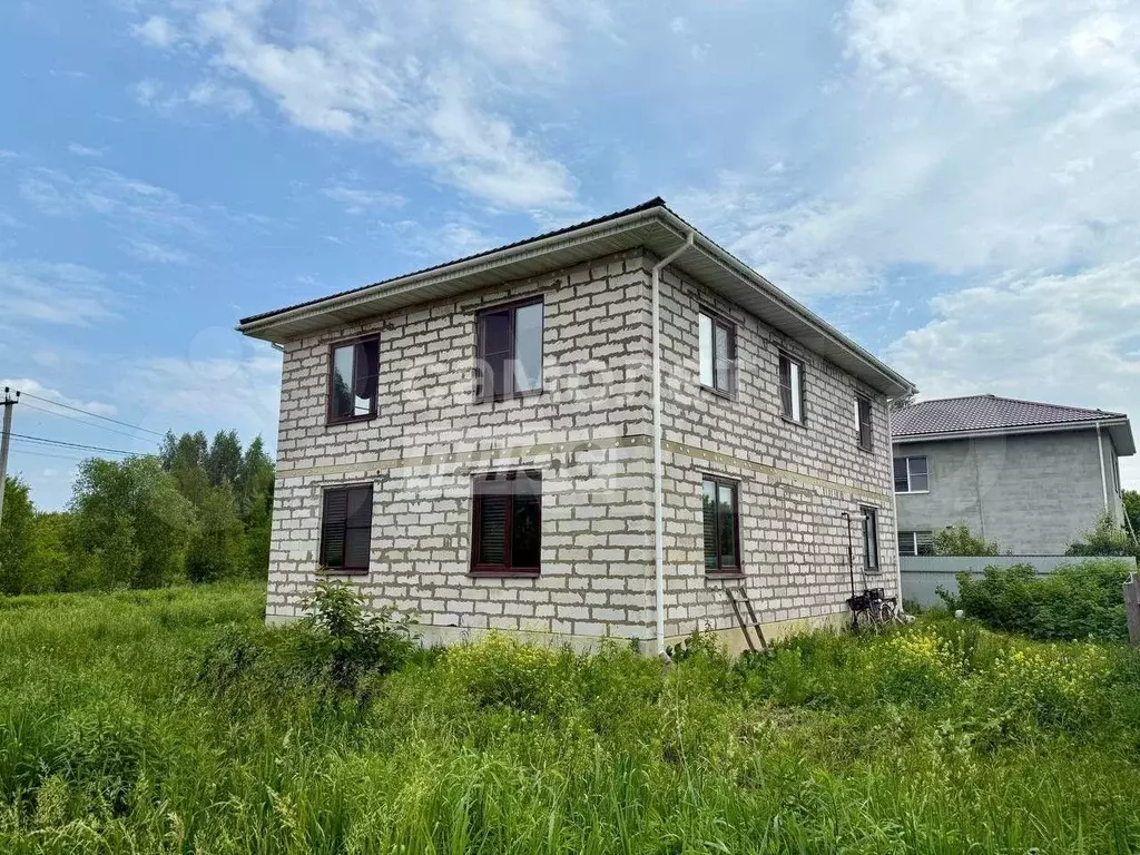 Дом 220 м на участке 4 сот. - Фото 0