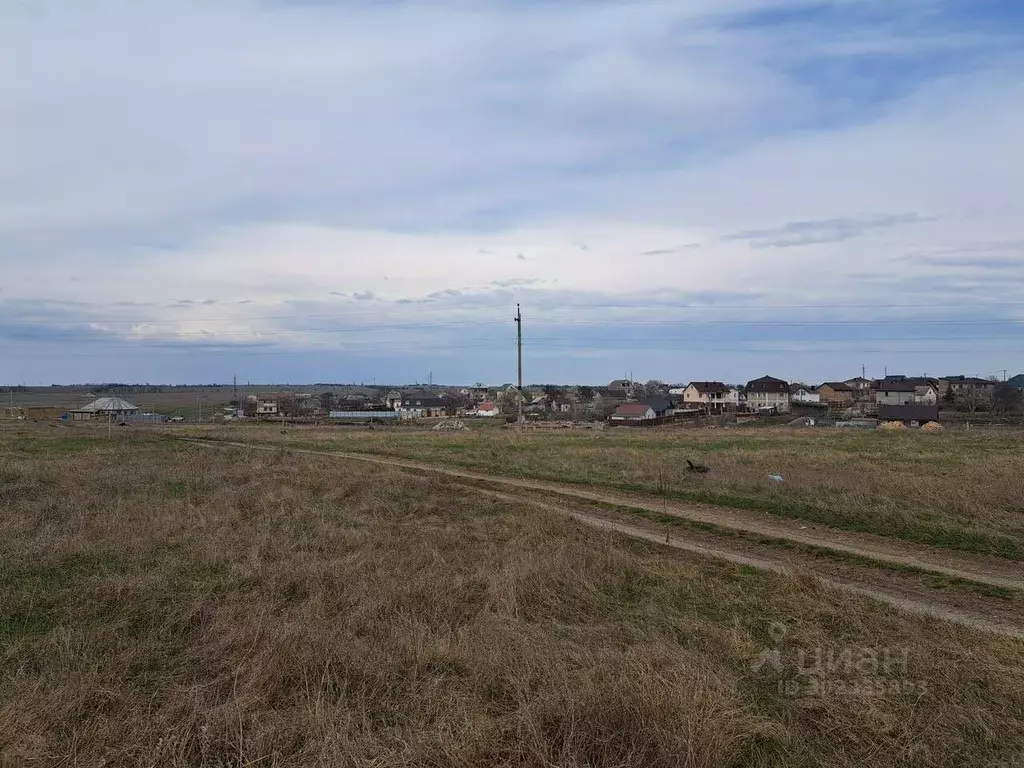 Участок в Крым, Симферопольский район, с. Мирное ул. Романа Филипова ... - Фото 1