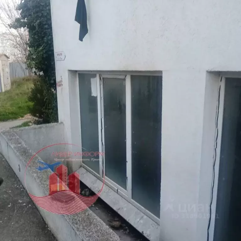 Помещение свободного назначения в Севастополь ул. Челнокова, 12/3 (30 ... - Фото 1