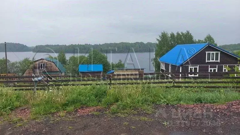 Дом в Ленинградская область, Подпорожское городское поселение, с. ... - Фото 0