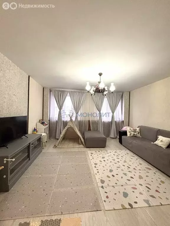 3-комнатная квартира: Нижний Новгород, улица Бориса Панина, 9 (86.5 м) - Фото 1