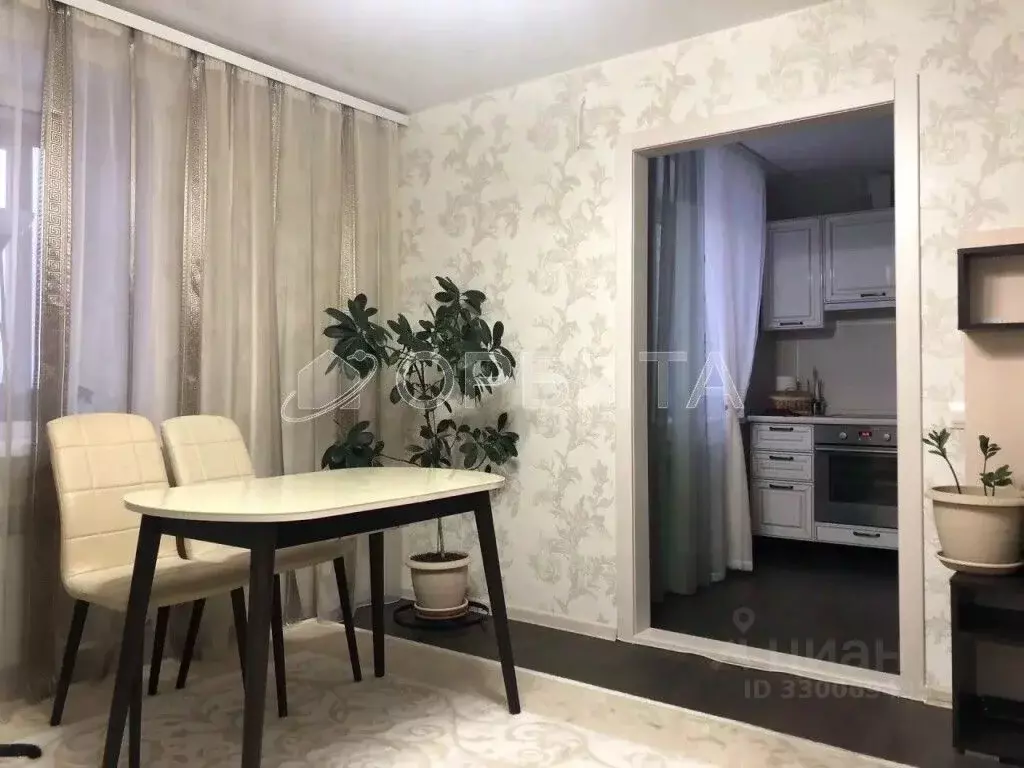 5-к кв. Тюменская область, Тюмень ул. Николая Чаплина, 123 (97.0 м) - Фото 2