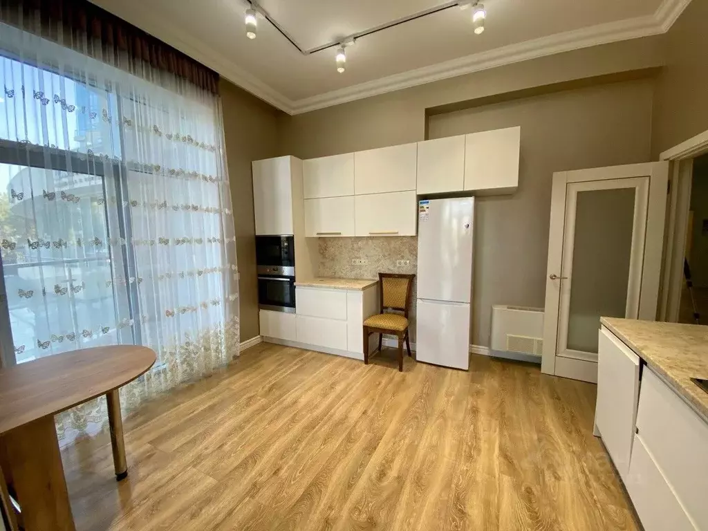 4-к кв. Краснодарский край, Геленджик Крымская ул., 3к2 (150.0 м) - Фото 1