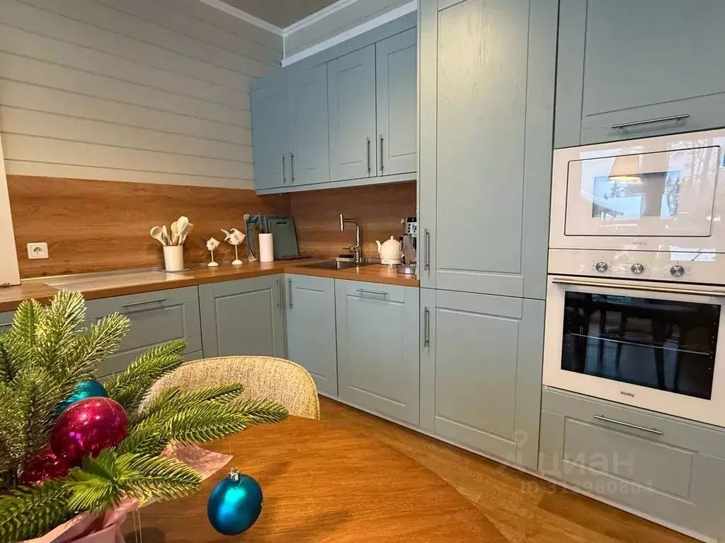 Дом в Ленинградская область, Выборгский район, Полянское с/пос, пос. ... - Фото 2