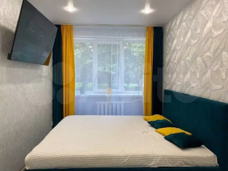 Комната 15 м в 5-к., 1/2 эт. - Фото 0