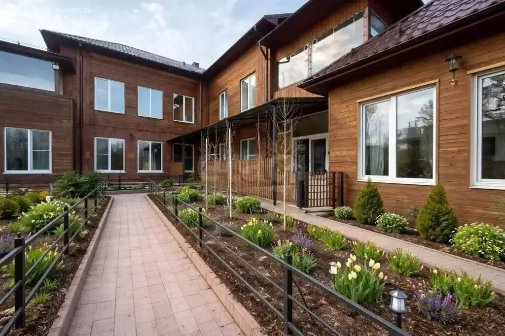 Дом в Кокшамарское сельское поселение, СНТ Спутник (280 м) - Фото 2