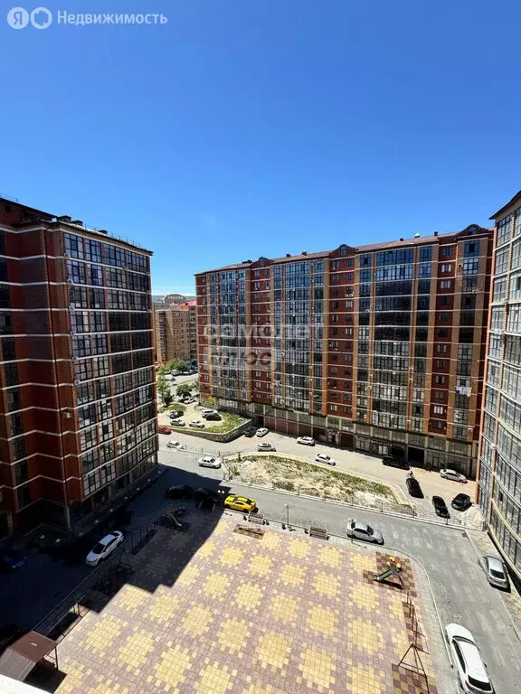 2-комнатная квартира: Махачкала, улица Хаджи Булача, 8Д (88.5 м) - Фото 0
