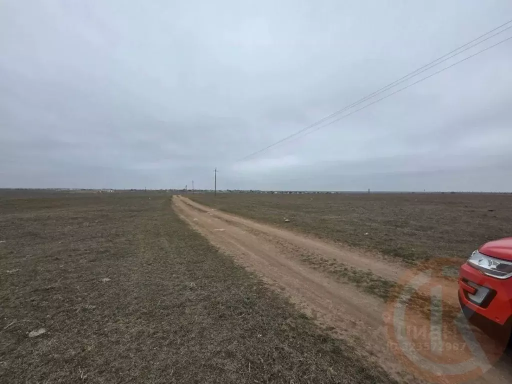 Участок в Крым, Сакский район, Штормовское с/пос, с. Приветное  (6.0 ... - Фото 2