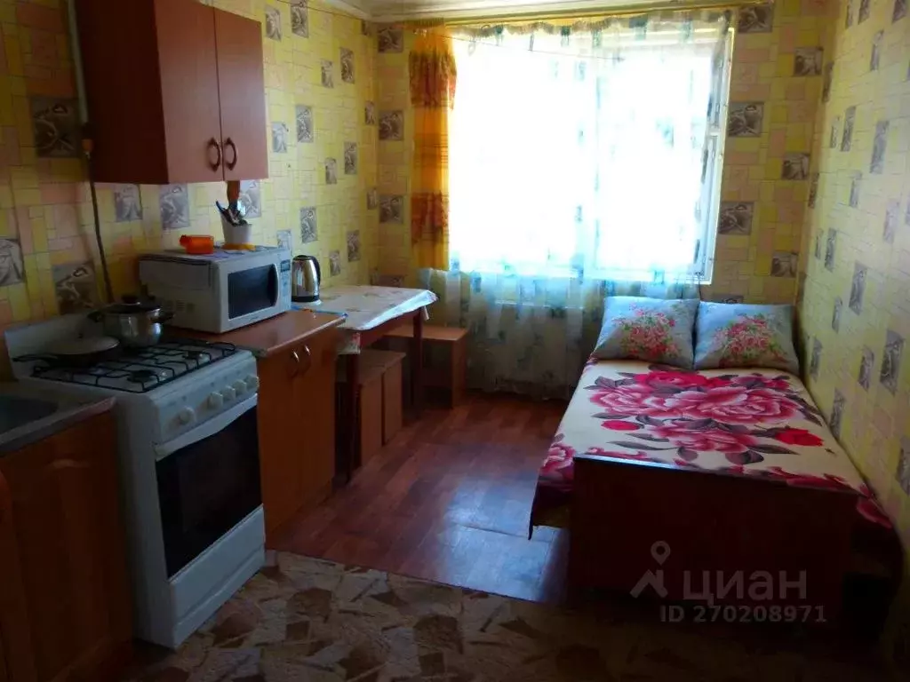 2-к кв. Крым, Евпатория ул. Красноармейская, 17 (30.0 м) - Фото 1