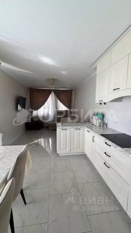 3-к кв. Тюменская область, Тюмень ул. Краснооктябрьская, 14 (79.5 м) - Фото 2