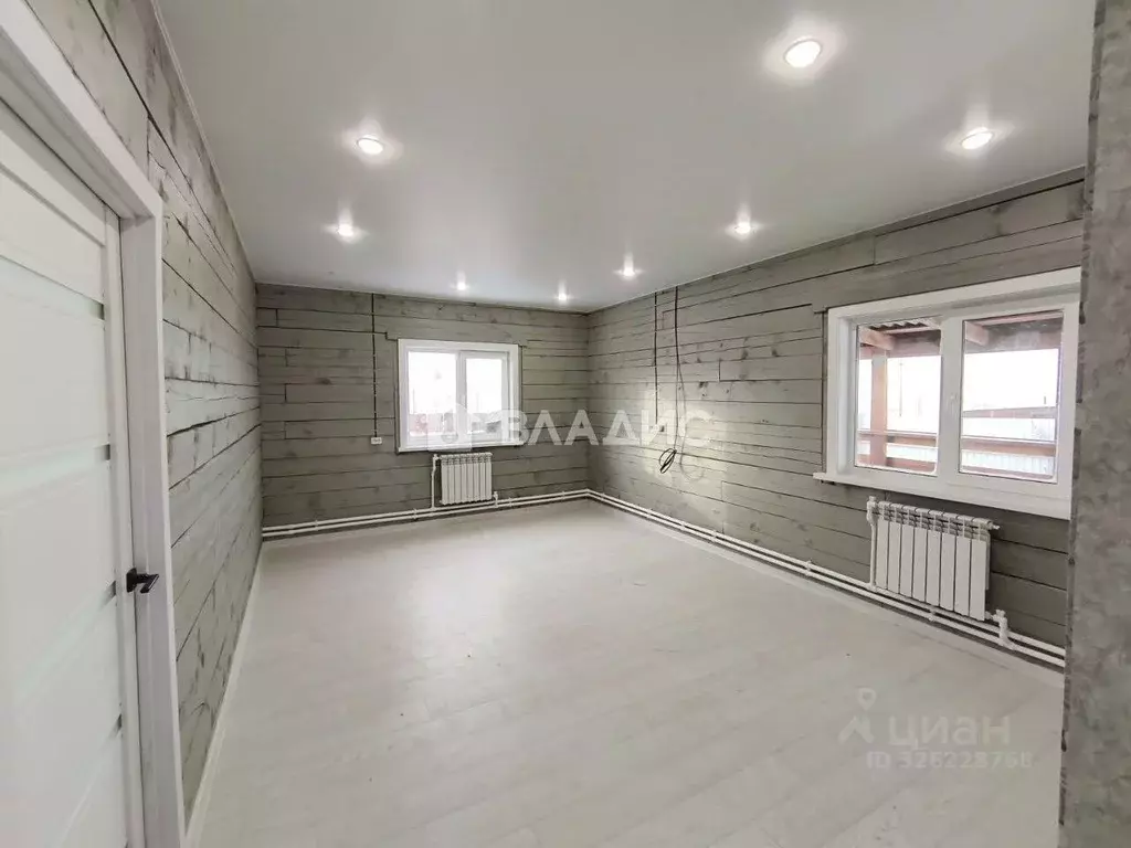 Дом в Бурятия, Тарбагатайский район, Саянтуйское с/пос, с. Нижний ... - Фото 1