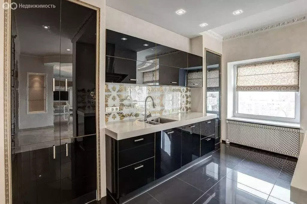 3-комнатная квартира: Санкт-Петербург, Галерный проезд, 5 (213.9 м) - Фото 2