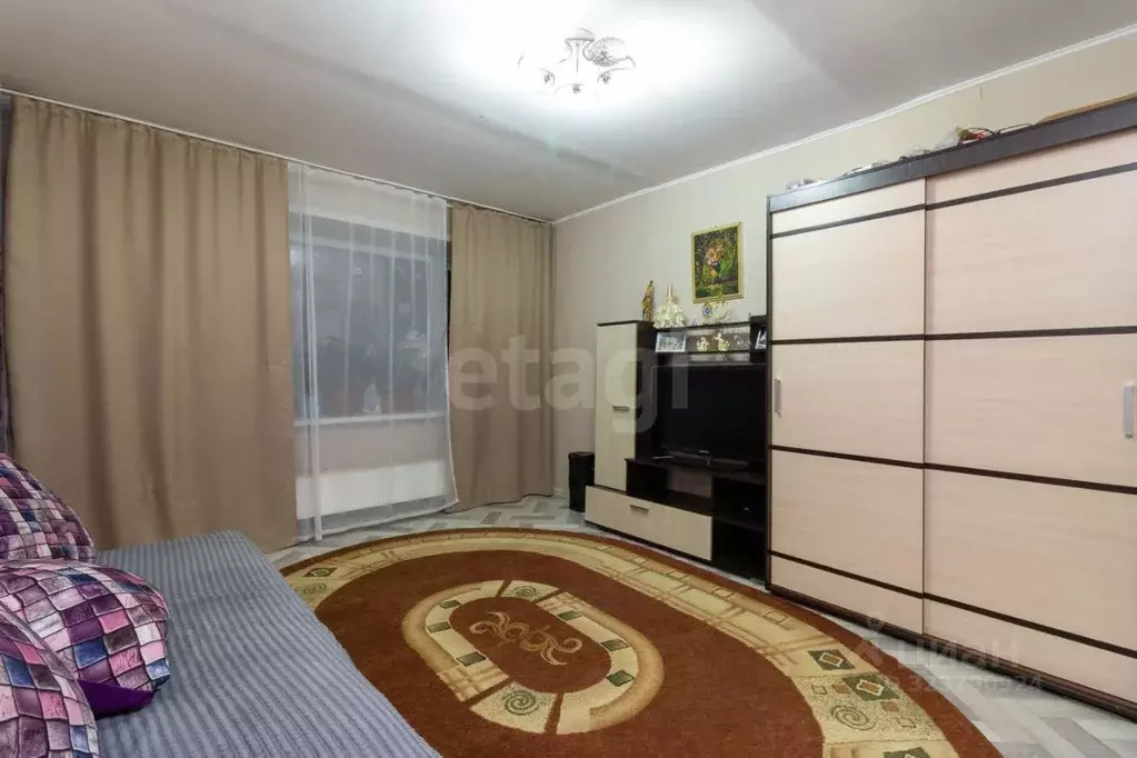 3-к кв. Красноярский край, Красноярск Светлогорская ул., 33 (62.5 м) - Фото 1