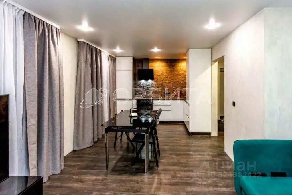 2-к кв. Тюменская область, Тюмень Амурская ул., 39 (57.9 м) - Фото 2