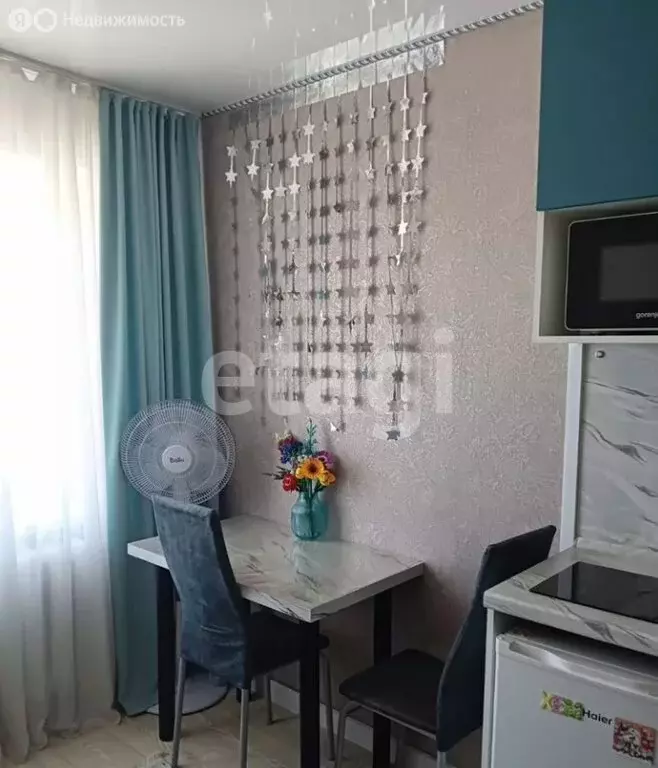 Квартира-студия: Барнаул, улица Антона Петрова, 197 (13 м) - Фото 1