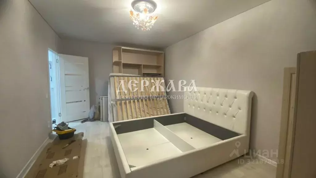 1-к кв. Белгородская область, Старый Оскол Жукова мкр, 30 (40.0 м) - Фото 1