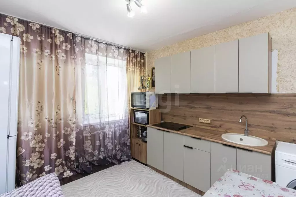 1-к кв. Тюменская область, Тюмень Олимпийская ул., 26 (33.3 м) - Фото 0