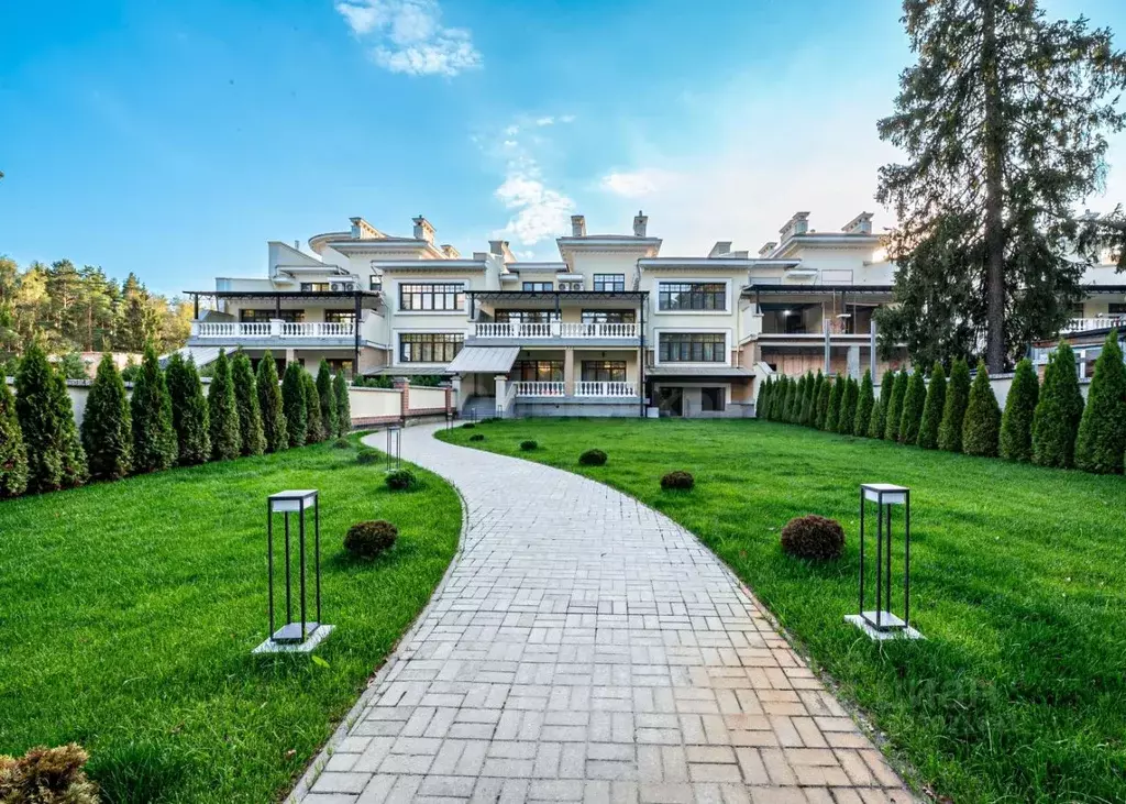 Таунхаус в Московская область, Одинцовский городской округ, д. ... - Фото 1