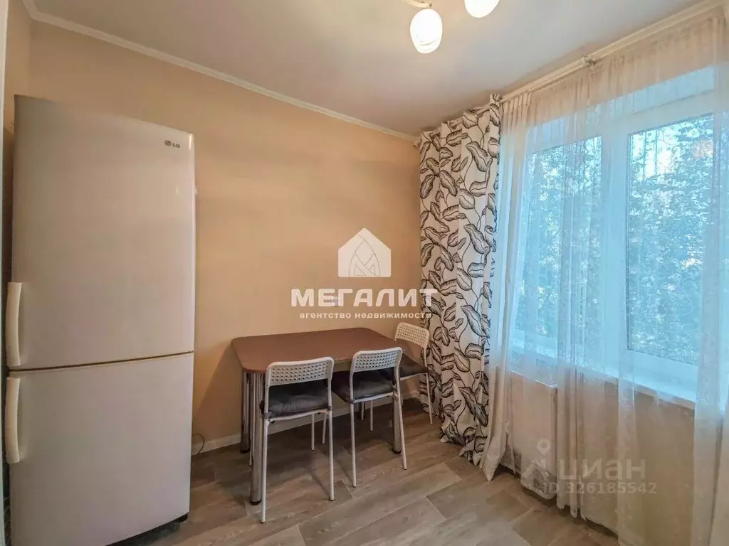 1-к кв. Татарстан, Казань ул. Адоратского, 27б (33.0 м) - Фото 2