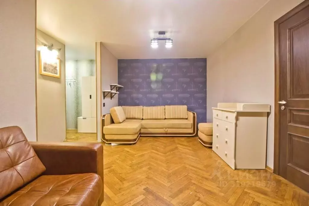 2-к кв. Москва Есенинский бул., 2/24 (46.0 м) - Фото 0