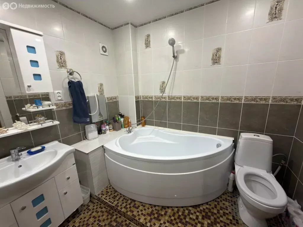 3-комнатная квартира: Сысерть, Красноармейская улица, 44 (56.9 м) - Фото 2