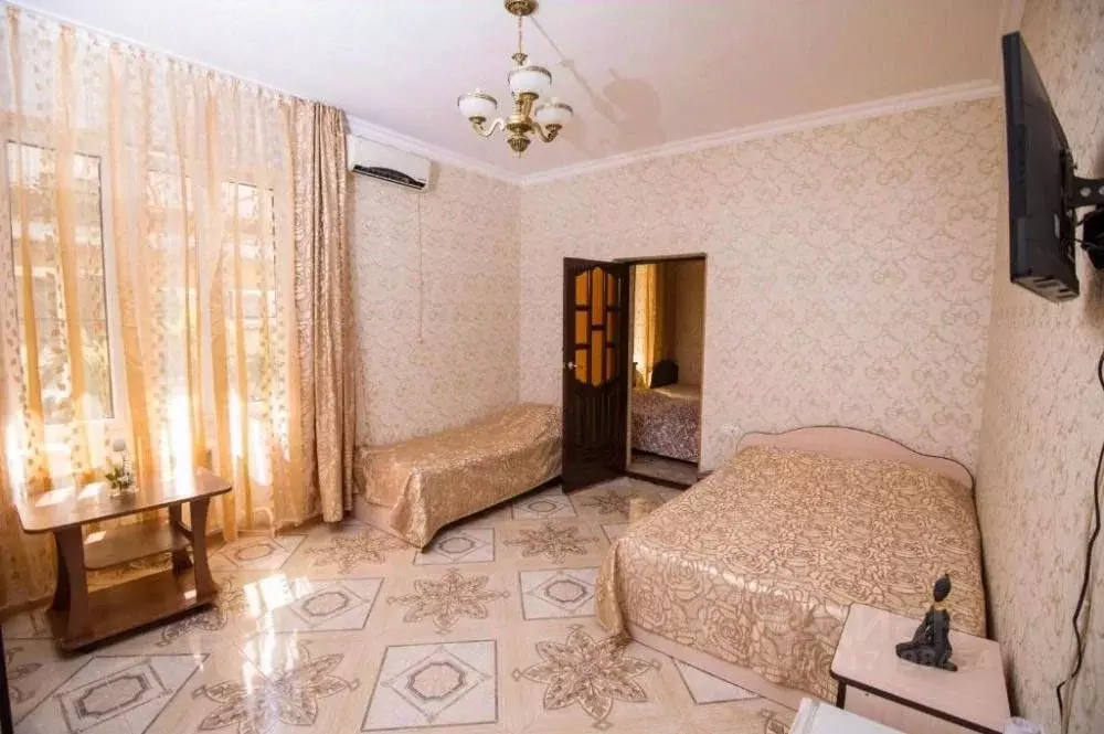 Комната Краснодарский край, Сочи Адлер жилрайон, ул. Дзержинского, 14Б ... - Фото 0