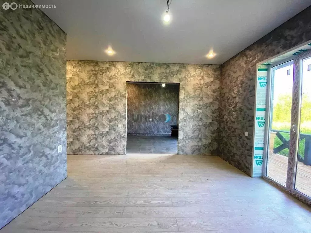 Дом в Иглино, улица Сагита Агиша (100 м) - Фото 0
