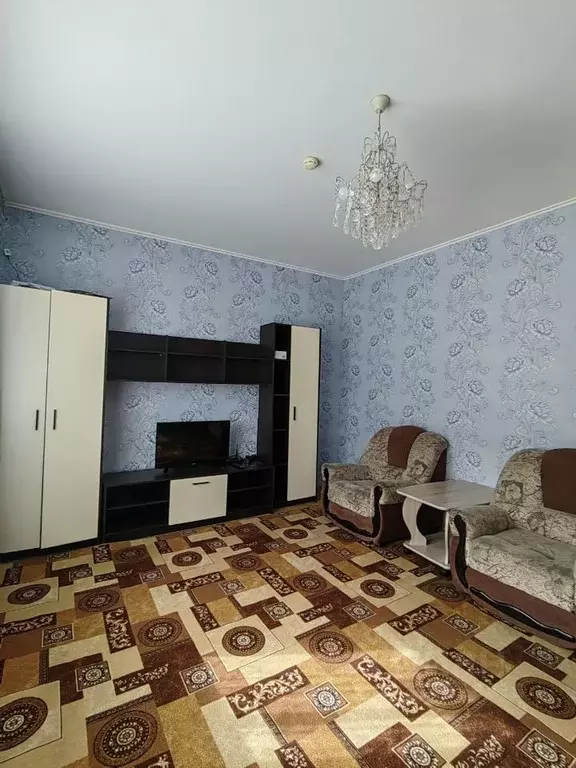 1-к кв. Хакасия, Абакан ул. Комарова, 9 (45.0 м) - Фото 1