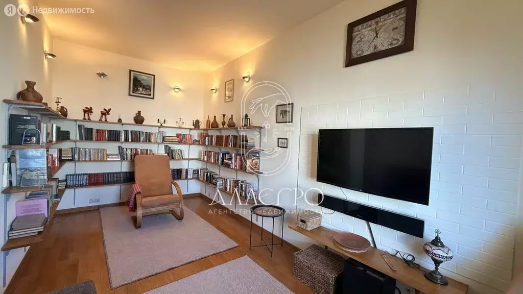 3-комнатная квартира: Севастополь, Античный проспект, 6 (75.8 м) - Фото 2