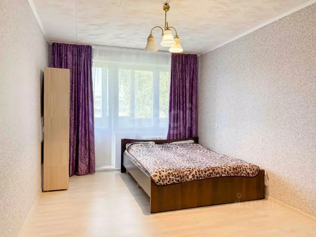 1-к кв. Псковская область, Псков ул. Ижорского Батальона, 6 (32.9 м) - Фото 1