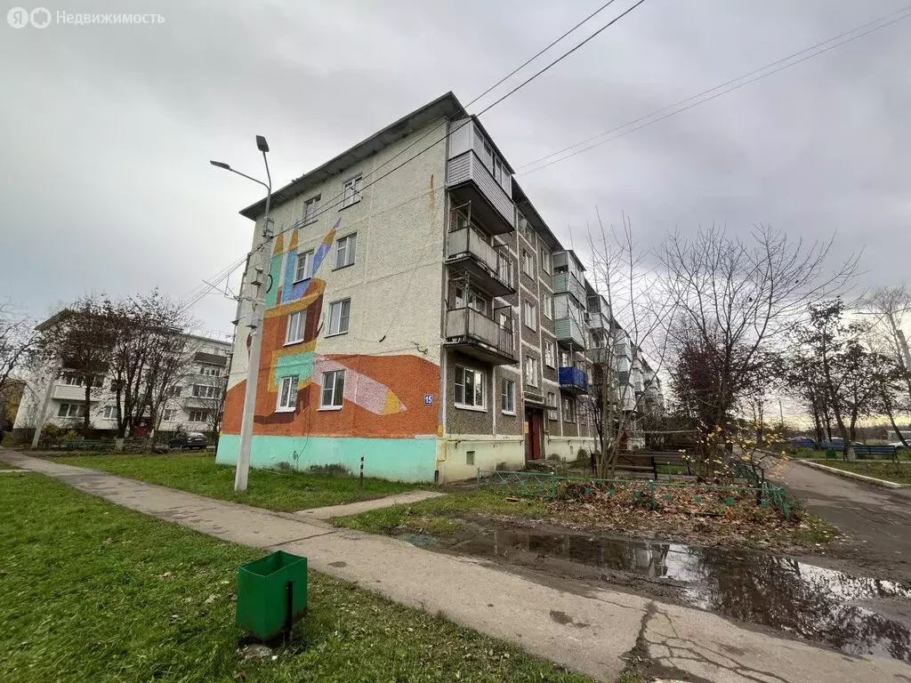 3-комнатная квартира: село Никитское, 15 (57.2 м) - Фото 1