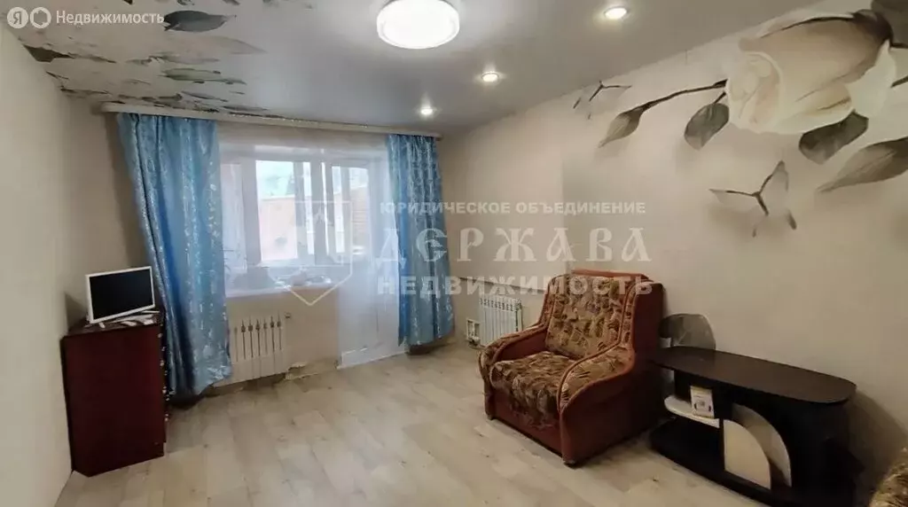2-комнатная квартира: Таштагол, улица 8 Марта, 4 (50 м) - Фото 2