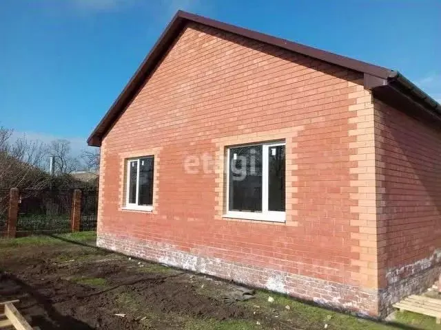 Дом в Краснодарский край, Ейский район, с. Кухаривка ул. Гагарина (82 ... - Фото 1