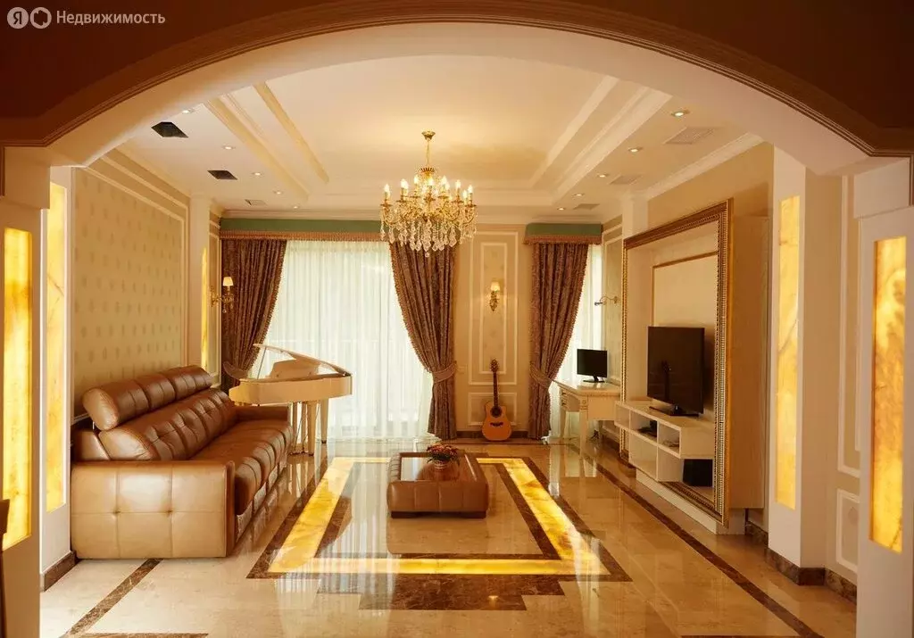 4-комнатная квартира: Сочи, Курортный проспект, 105А (195 м) - Фото 1