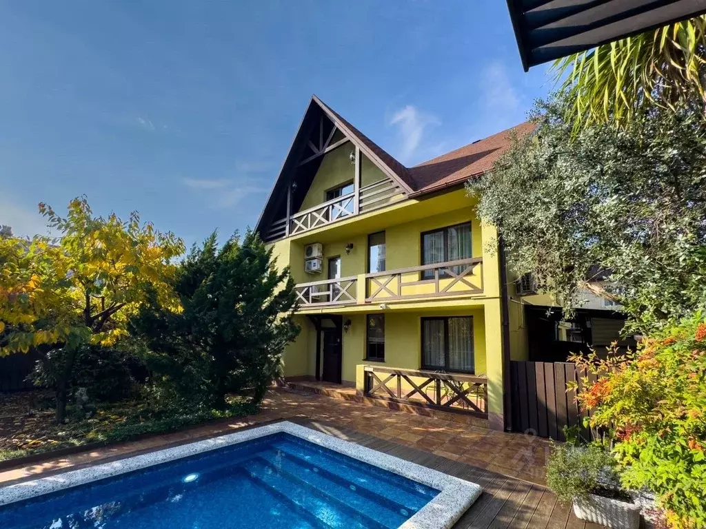 Дом в Краснодарский край, Сочи Сириус пгт, ул. Акаций (435 м) - Фото 1