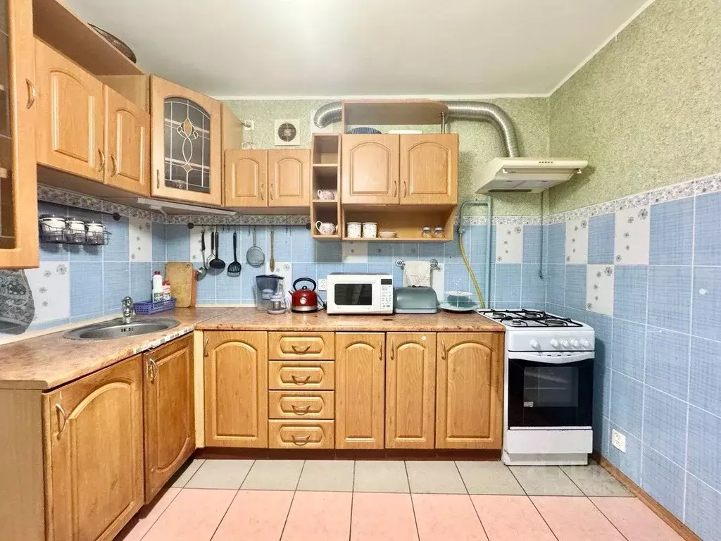 2-к кв. Ленинградская область, Кириши Волховская наб., 26 (48.6 м) - Фото 1