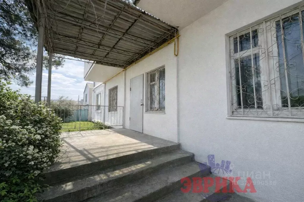 4-к кв. Краснодарский край, Крымск ул. Маршала Жукова (105.0 м) - Фото 1