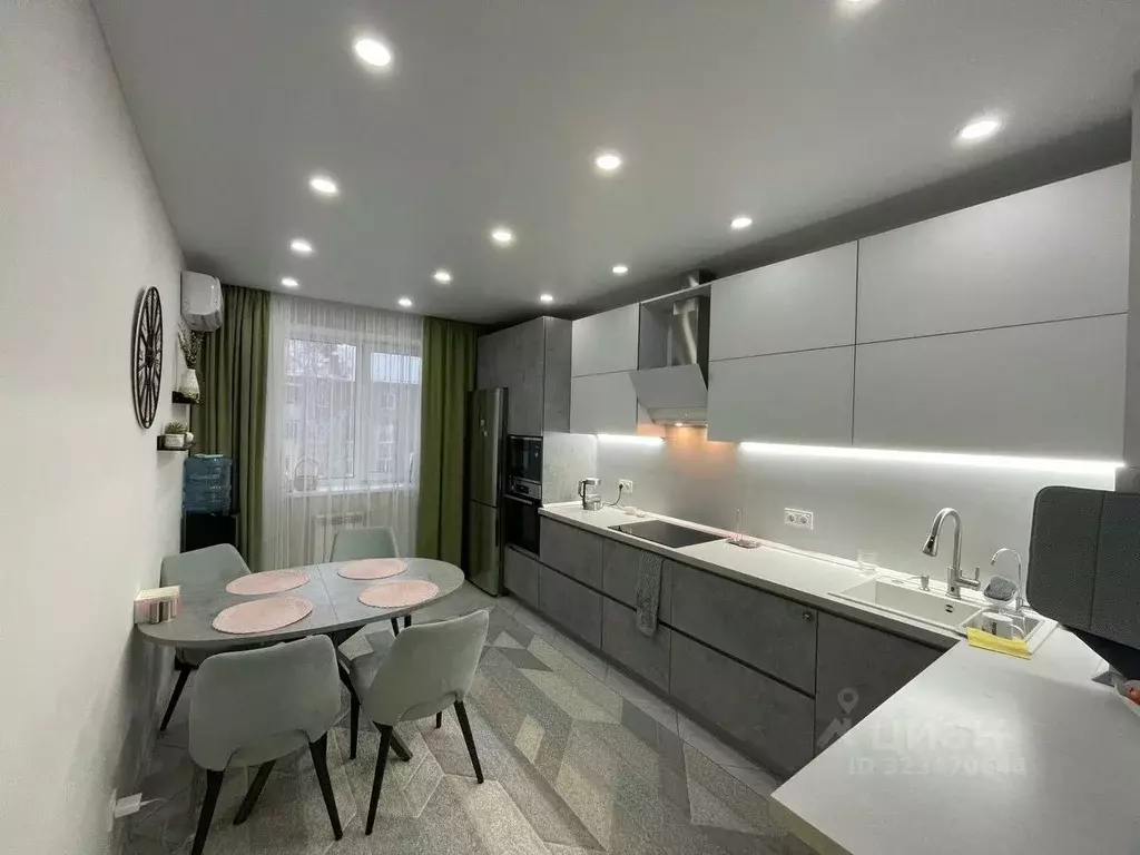 2-к кв. Самарская область, Самара просп. Карла Маркса, 4Б (71.7 м) - Фото 0