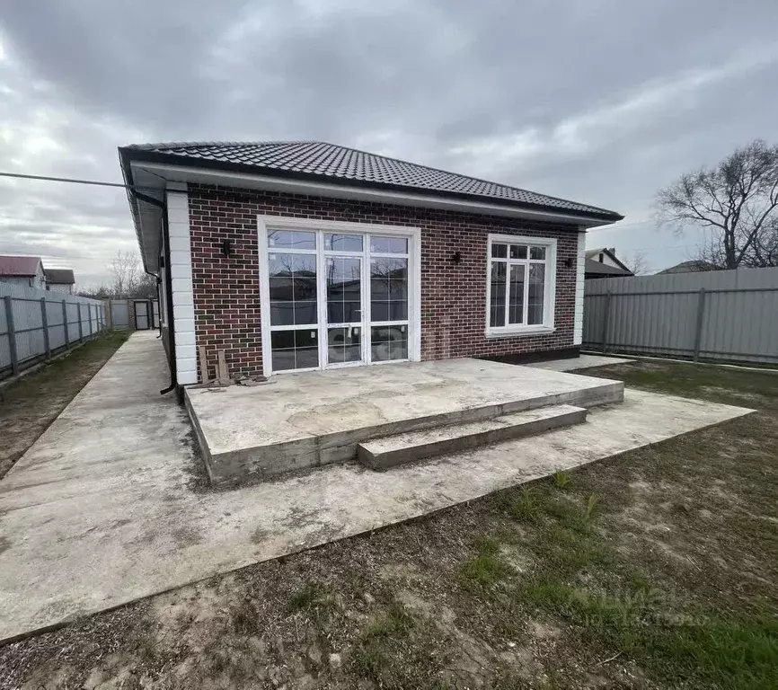 Дом в Астраханская область, Астрахань Ботаническая ул., 13 (128 м) - Фото 1