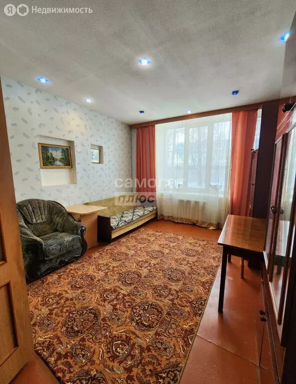 3-комнатная квартира: Каменск-Уральский, улица Строителей, 5 (74 м) - Фото 1