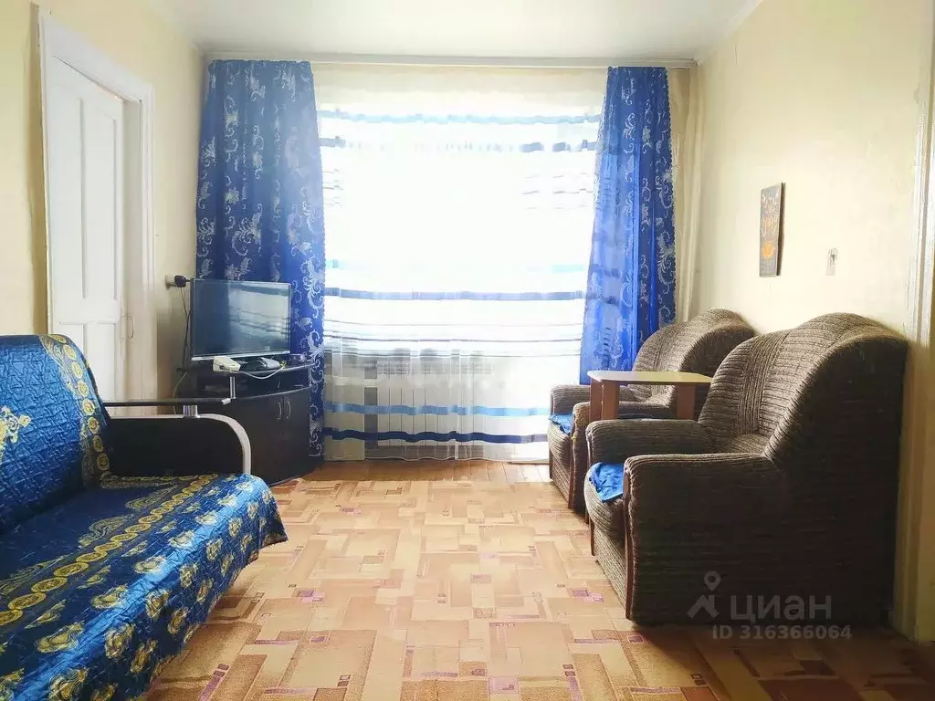 3-к кв. Смоленская область, Вязьма ул. Ленина, 69 (55.3 м) - Фото 1