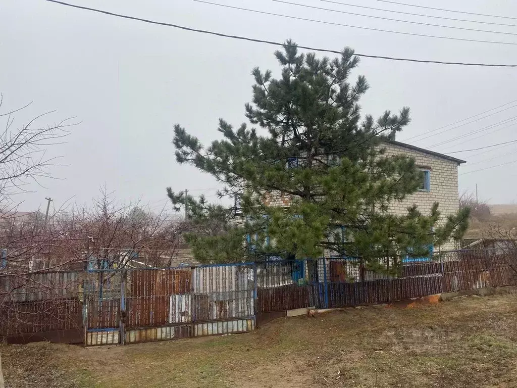 Дом в Волгоградская область, Городищенский район, Краснопахаревское ... - Фото 1