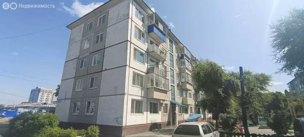 3-комнатная квартира: Благовещенск, улица Богдана Хмельницкого, 110 ... - Фото 0