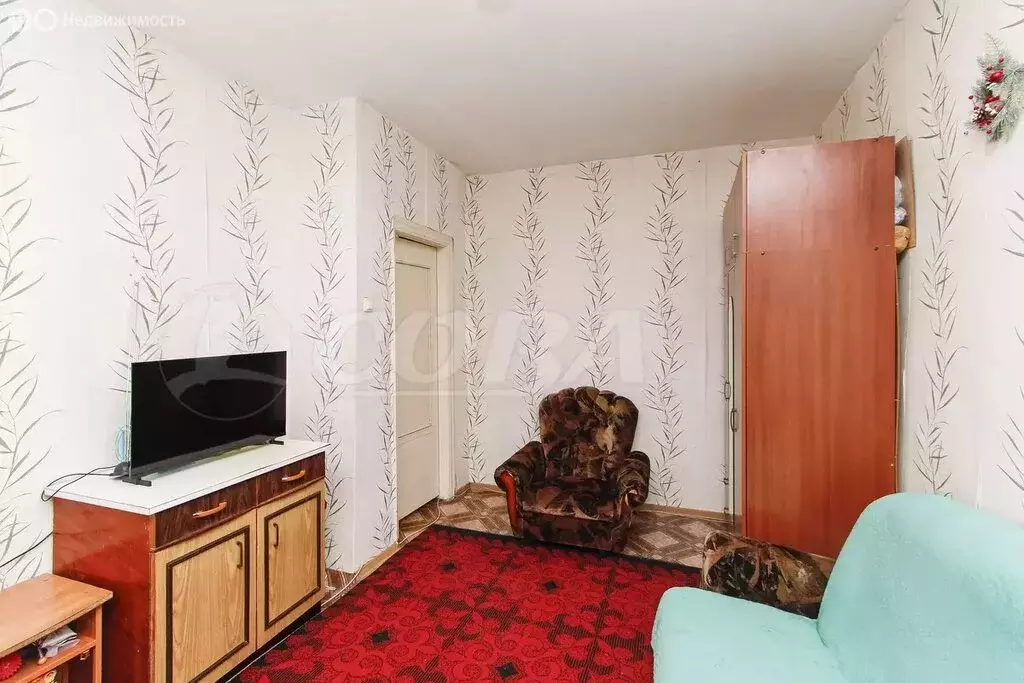 1-комнатная квартира: Тюмень, улица Бабарынка, 69 (27.2 м) - Фото 0