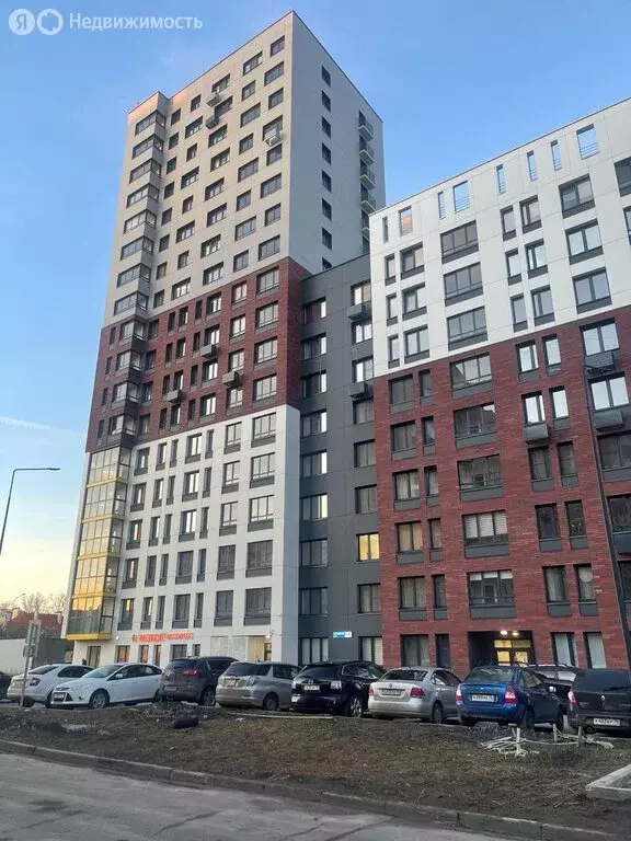 3-комнатная квартира: Ярославль, Тутаевское шоссе, 93Б (80 м) - Фото 1