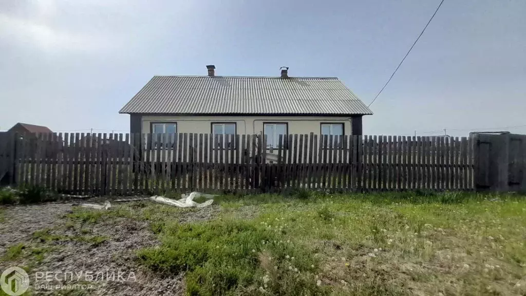 Дом в Хакасия, Алтайский район, с. Белый Яр ул. Строителей (46 м) - Фото 0