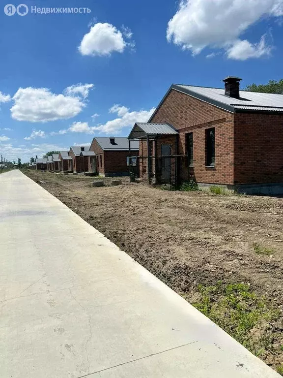 Дом в Тахтамукайский район, Старобжегокайское сельское поселение, ... - Фото 1